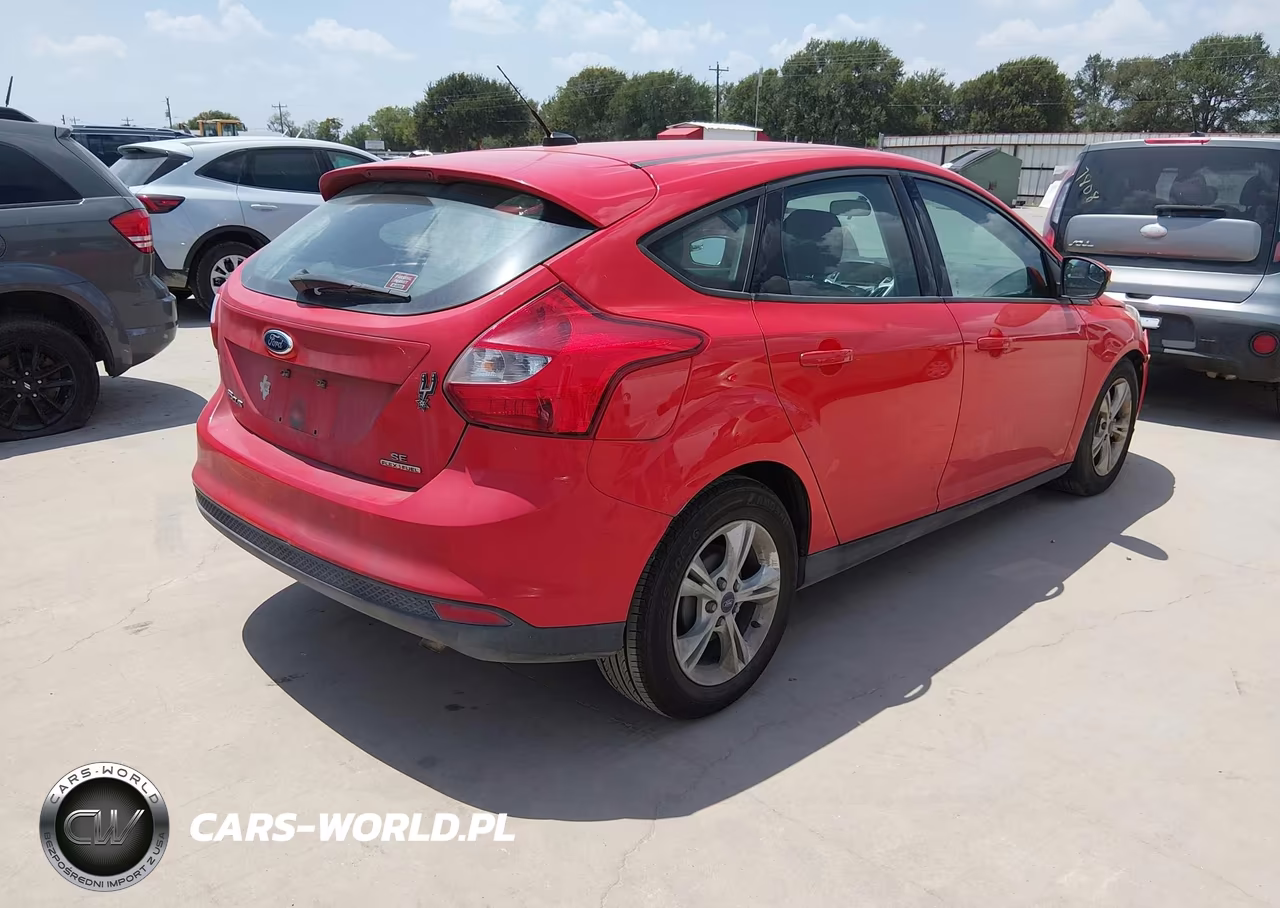 2013 Ford Focus Se VIN:1FADP3K23DL204346 - 4