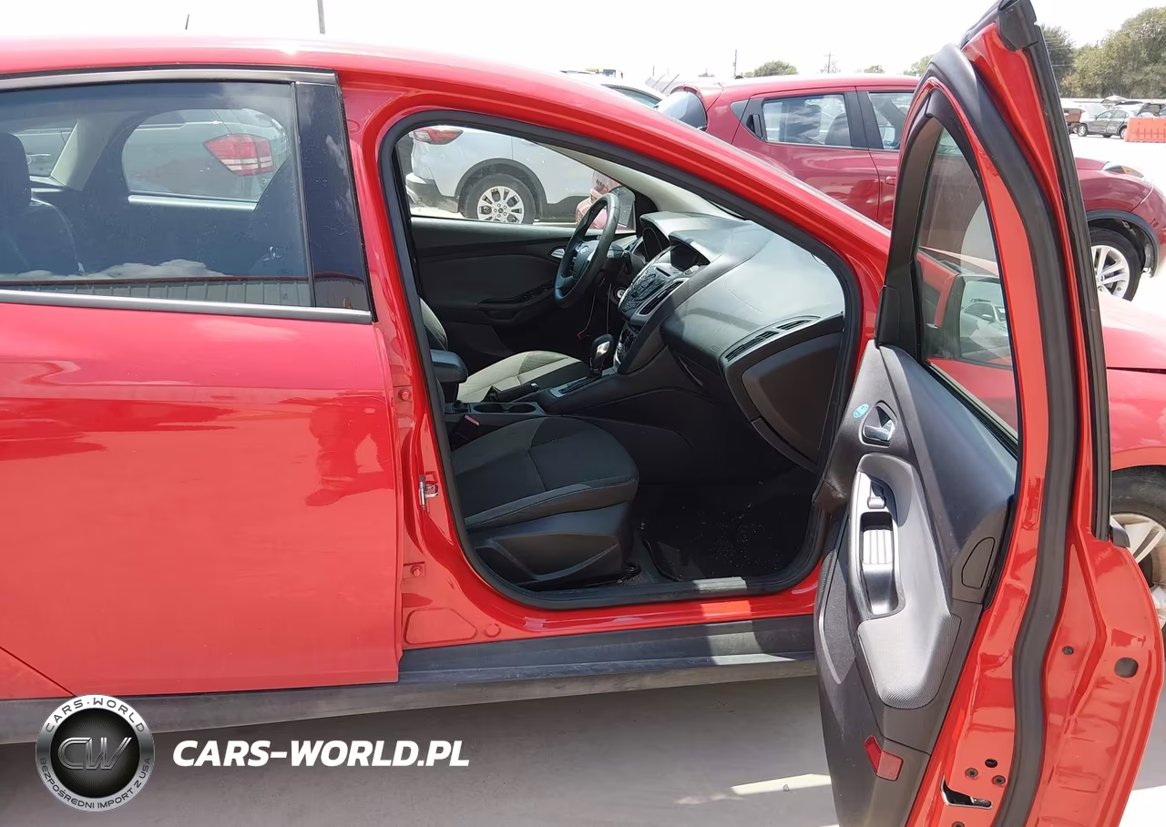 2013 Ford Focus Se VIN:1FADP3K23DL204346 - 5
