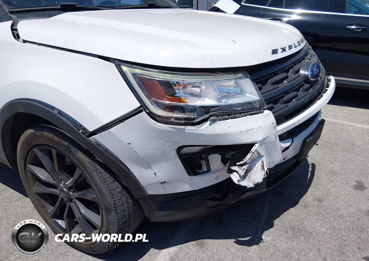 2019 Ford Explorer Xlt VIN:1FM5K7D84KGB08796 - 6