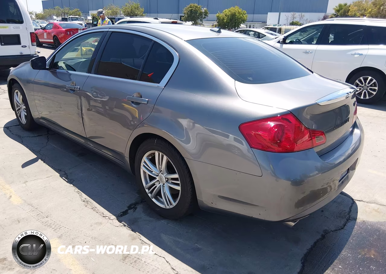 2015 Infiniti Q40 VIN:JN1CV6AP7FM580414 - 3