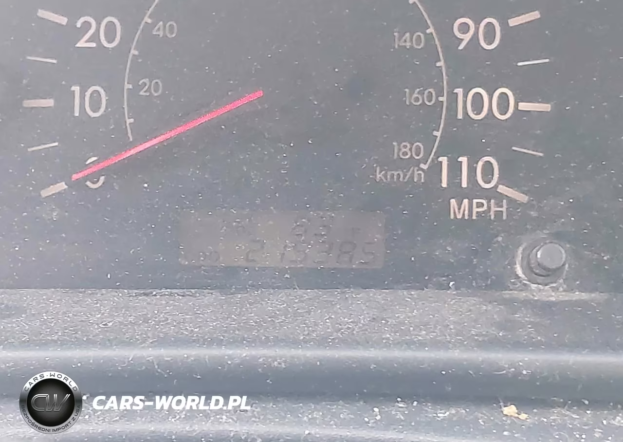 2004 Toyota Corolla S VIN:1NXBR32E74Z235479 - 7