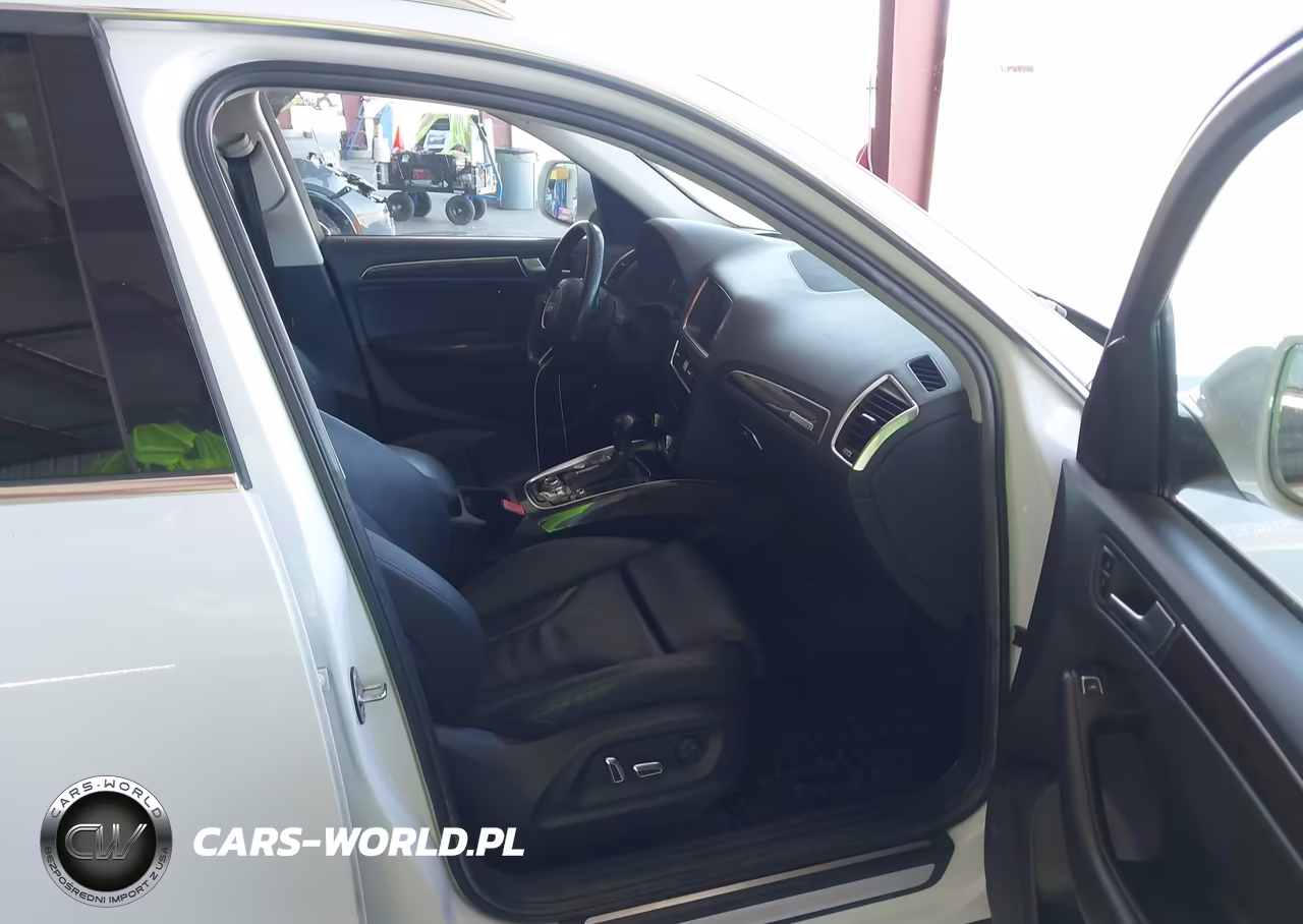 2014 Audi Q5 2.0T Premium VIN:WA1LFAFP2EA041196 - 5