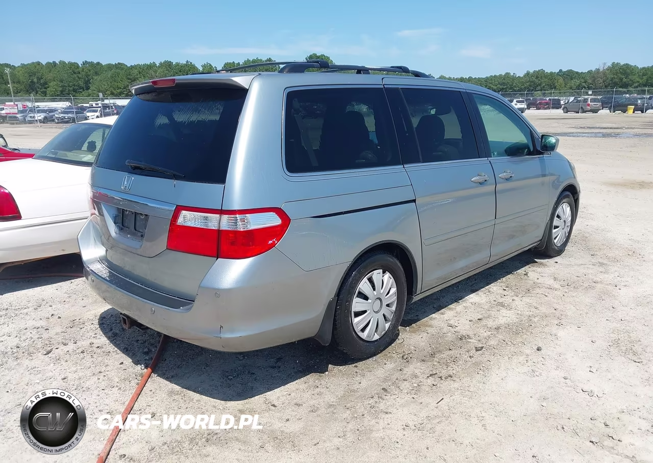 2007 Honda Odyssey Touring VIN:5FNRL38827B063686 - 4