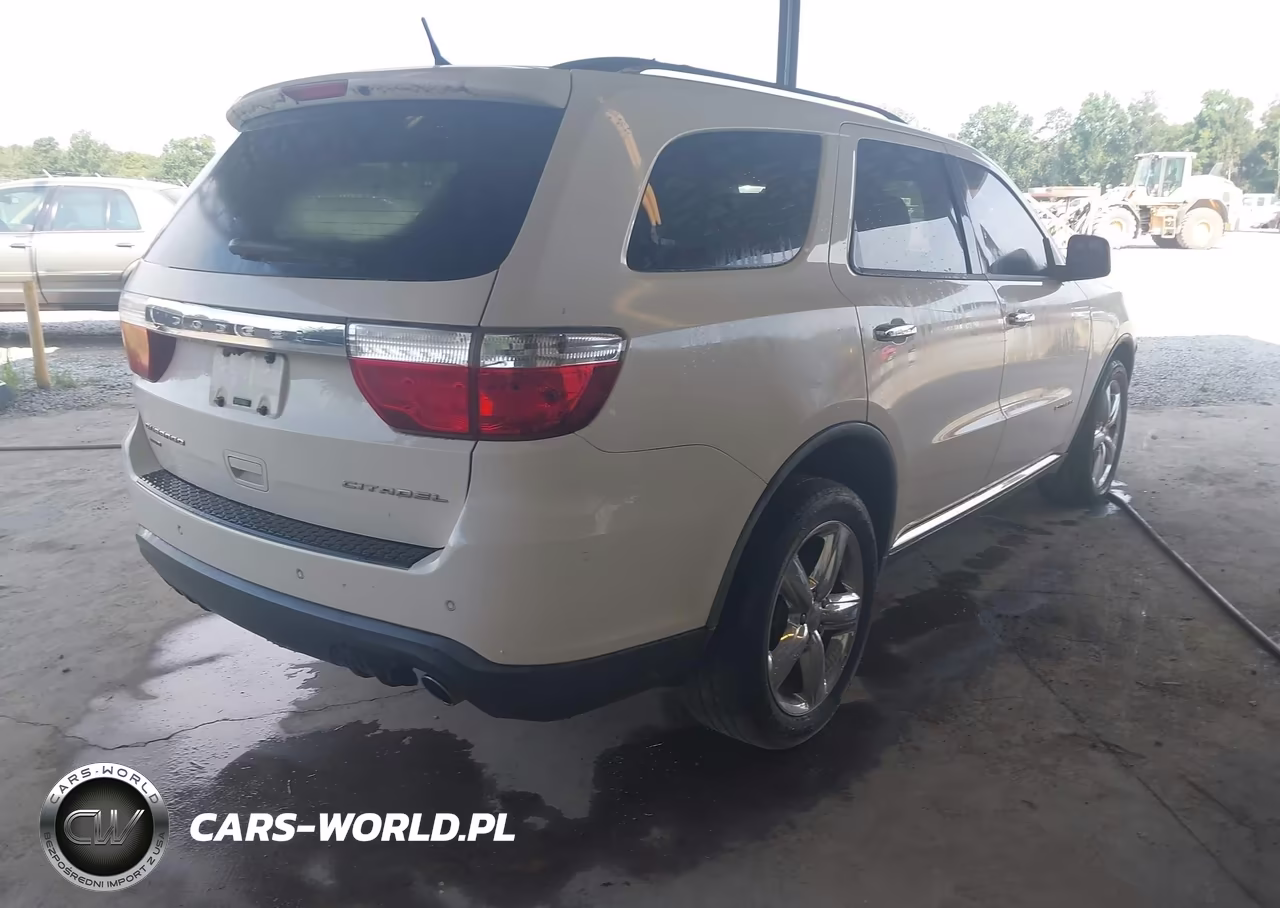 2011 Dodge Durango Citadel VIN:1D4RE5GG7BC720814 - 4
