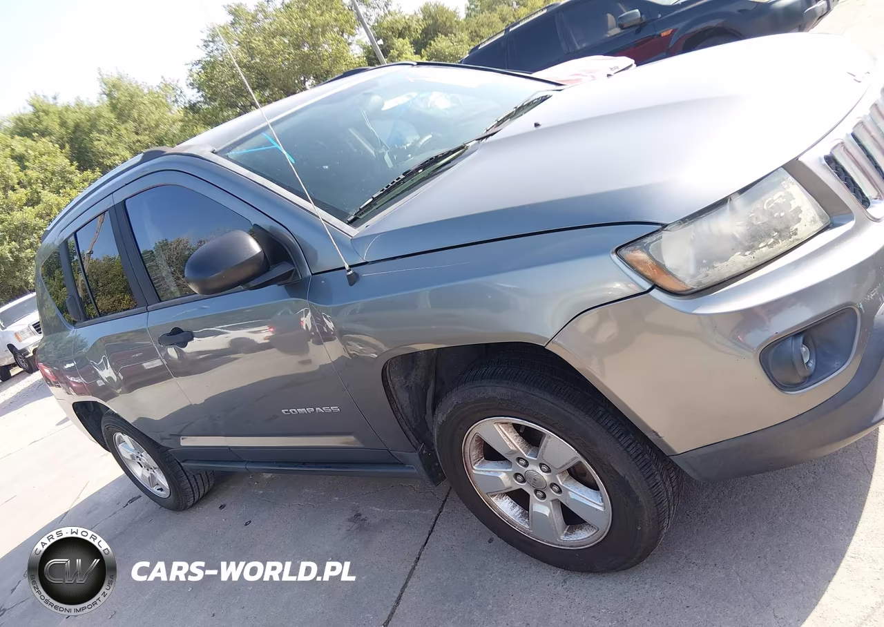 2014 Jeep Compass Sport VIN:1C4NJCBA5ED633023 - 13