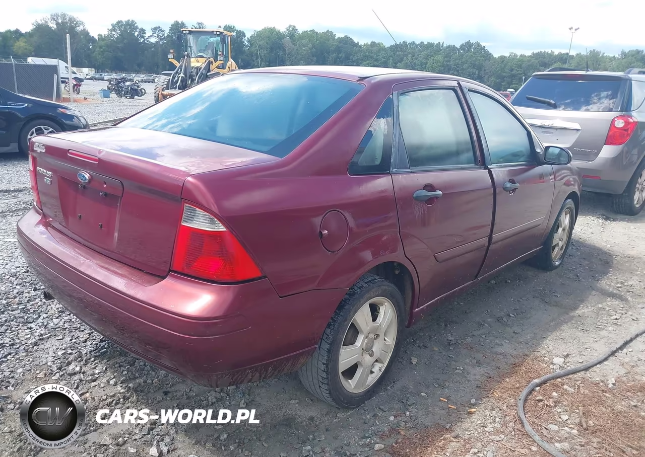 2007 Ford Focus S-Se-Ses VIN:1FAFP34N57W103182 - 4