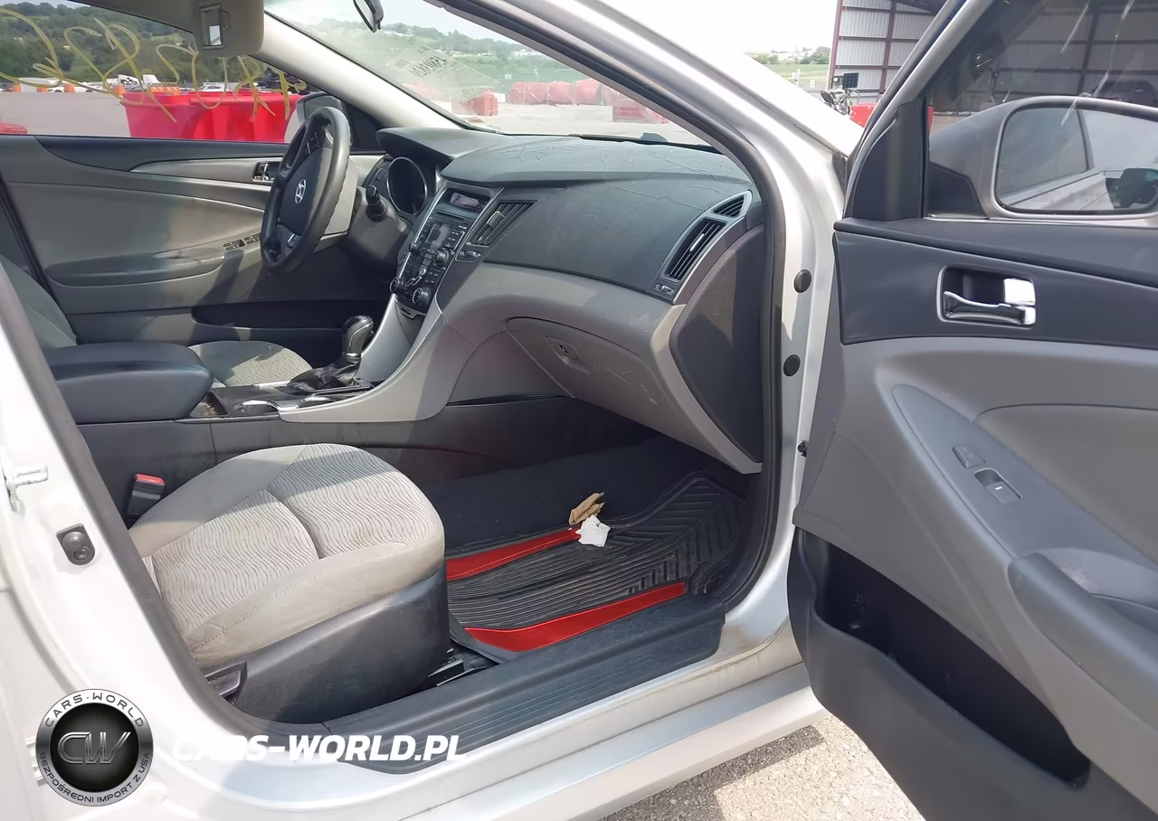 2011 Hyundai Sonata Hybrid VIN:KMHEC4A49BA004563 - 5