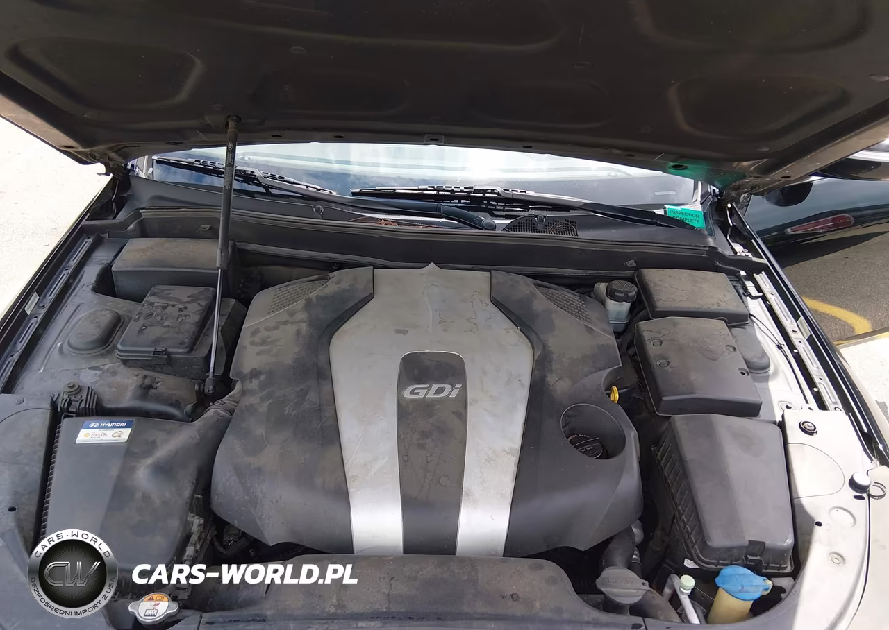 2012 Hyundai Genesis 3.8 VIN:KMHGC4DD1CU204101 - 10