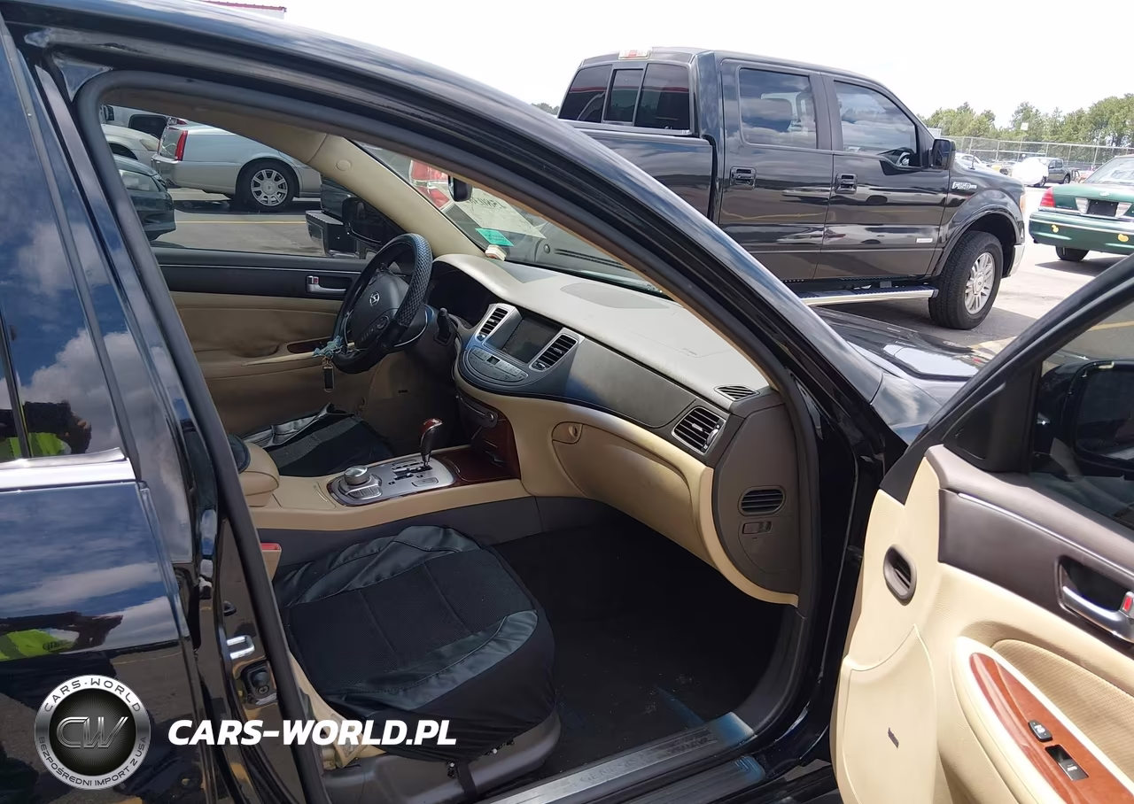 2012 Hyundai Genesis 3.8 VIN:KMHGC4DD1CU204101 - 5