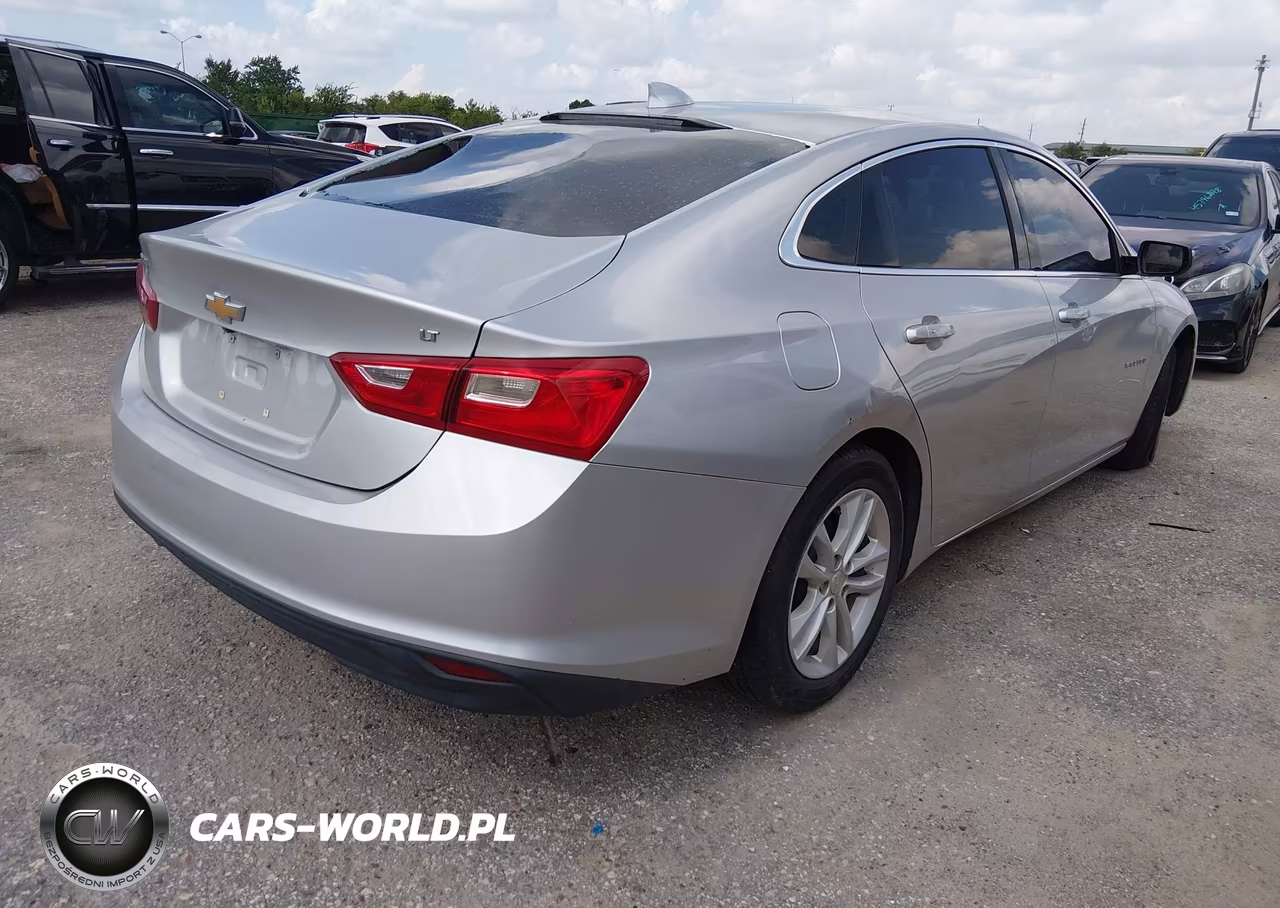 2018 Chevrolet Malibu Lt VIN:1G1ZD5ST8JF108597 - 4