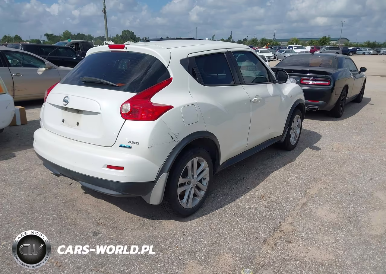 2013 Nissan Juke S VIN:JN8AF5MV2DT223400 - 4