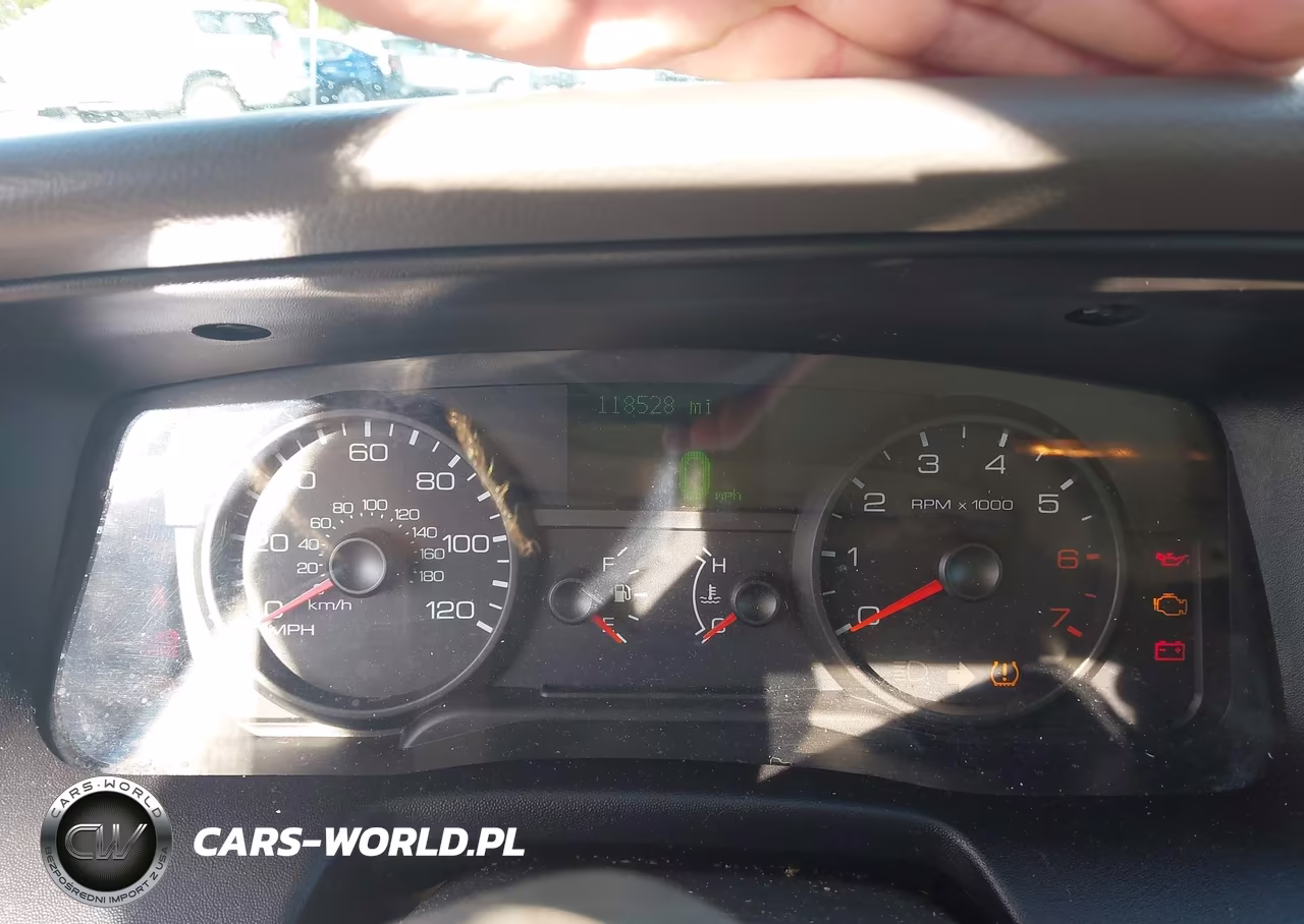 2008 Ford Crown Victoria Lx VIN:2FAFP74V98X128549 - 7