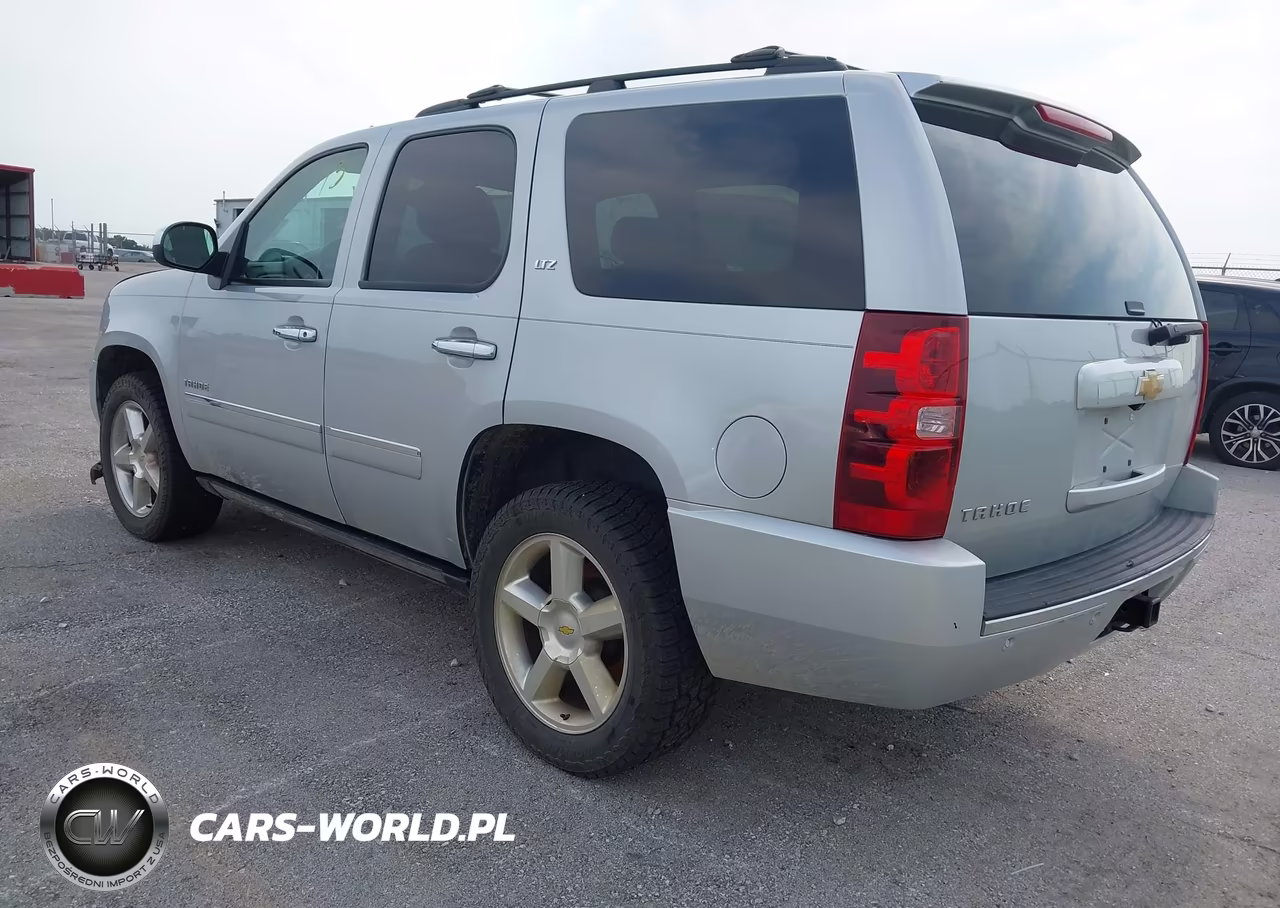 2013 Chevrolet Tahoe Ltz VIN:1GNSKCE0XDR252781 - 3