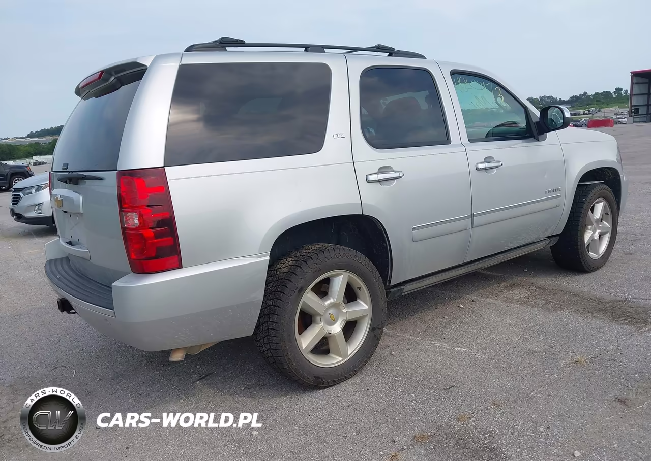 2013 Chevrolet Tahoe Ltz VIN:1GNSKCE0XDR252781 - 4