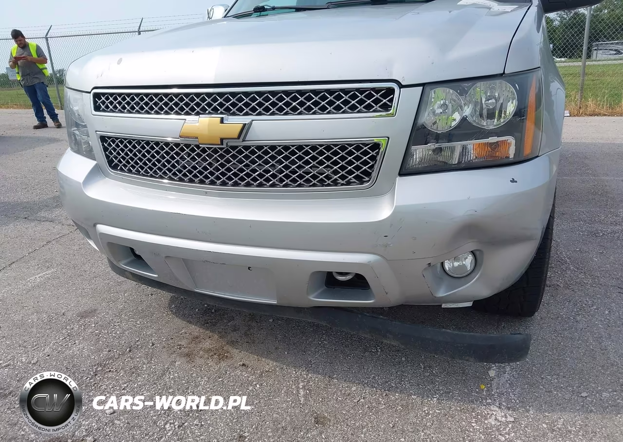 2013 Chevrolet Tahoe Ltz VIN:1GNSKCE0XDR252781 - 6