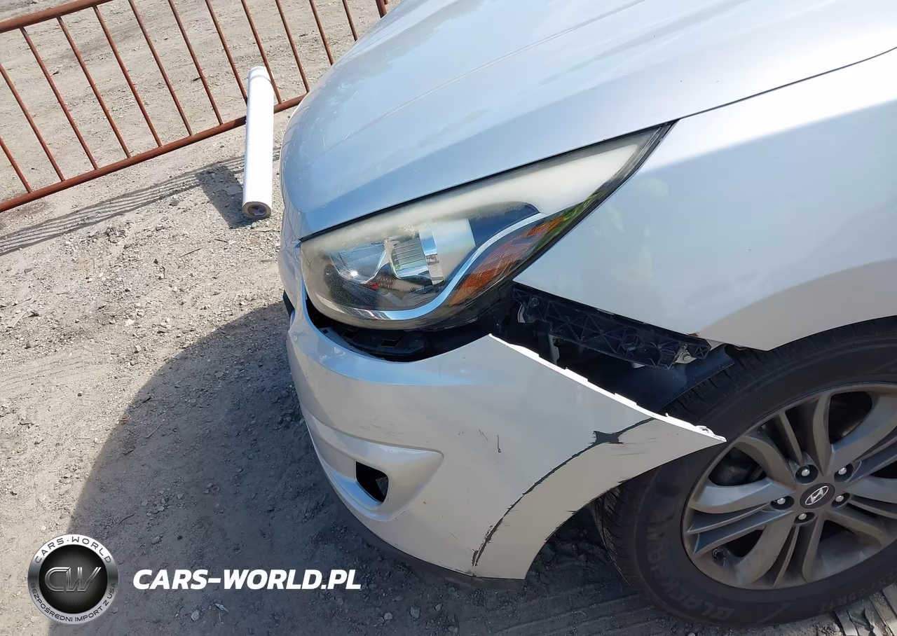 2014 Hyundai Tucson Se VIN:KM8JUCAG7EU831626 - 4