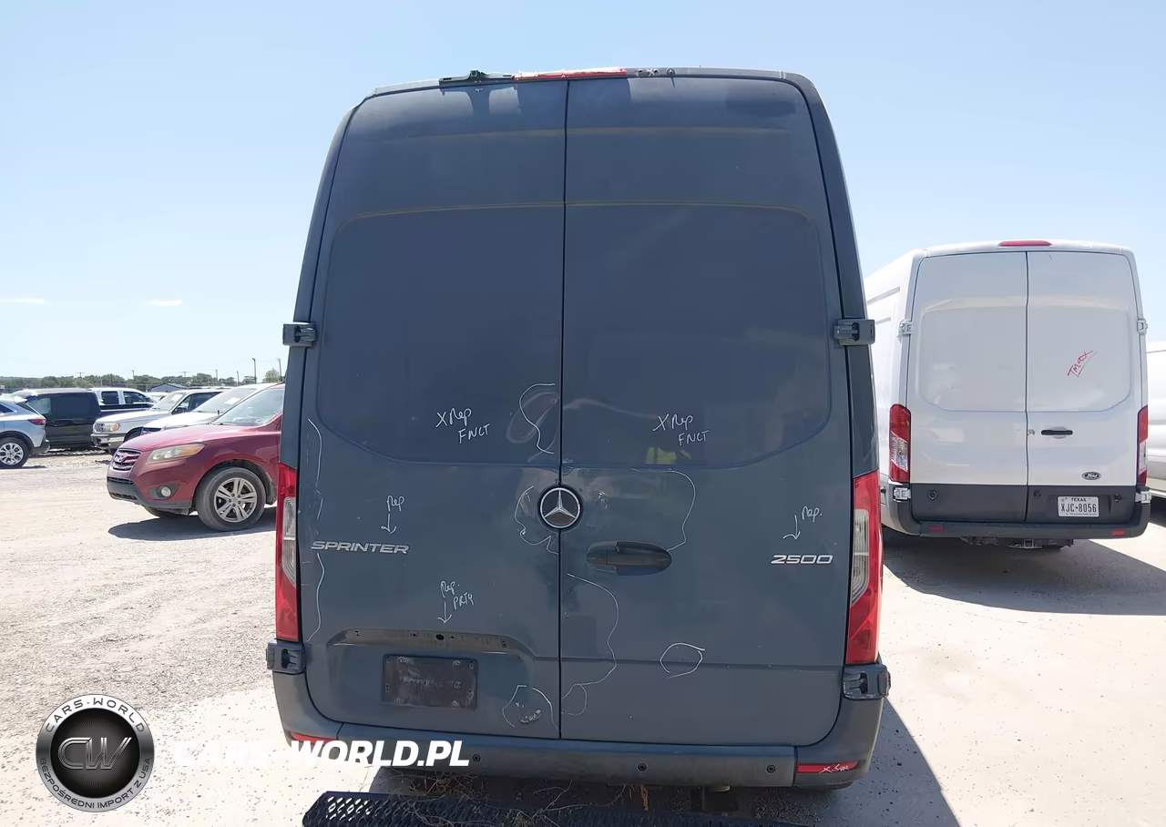 2019 Mercedes-Benz Sprinter 2500 High Roof V6 VIN:WD4PF0CD6KP087737 - 16