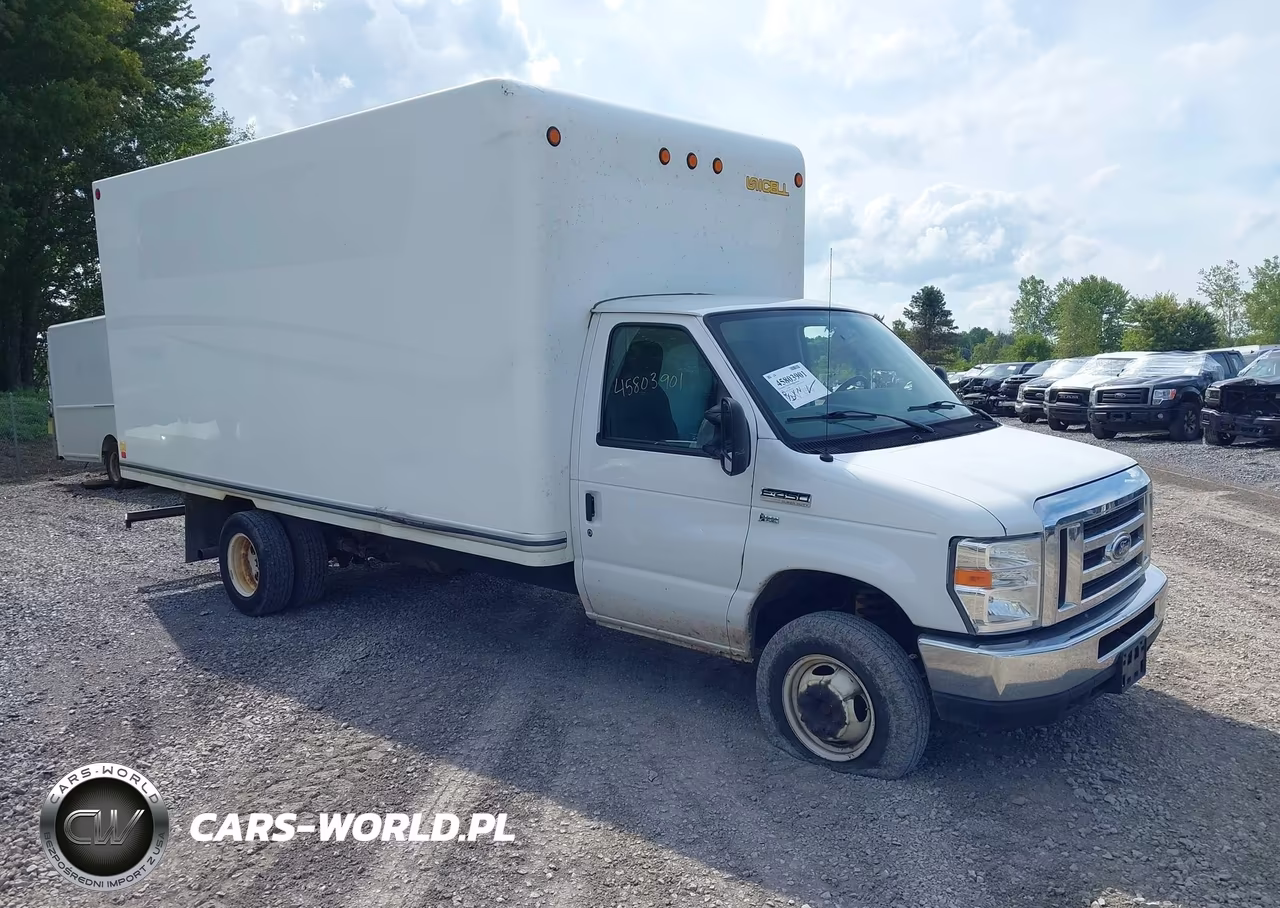 2016 Ford E-450 Cutaway