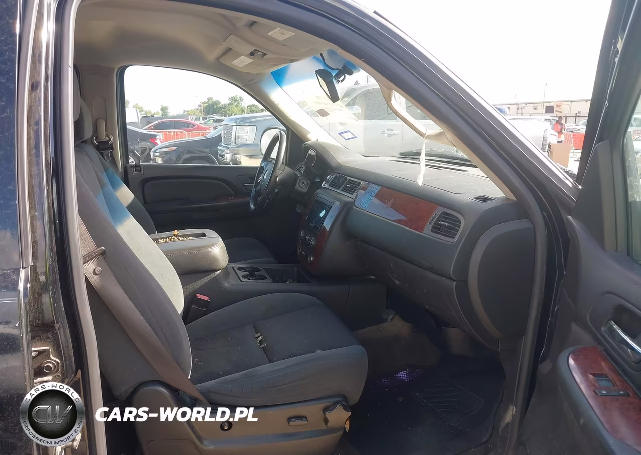 2009 Chevrolet Suburban 1500 Lt1 VIN:1GNFC26079J112250 - 5