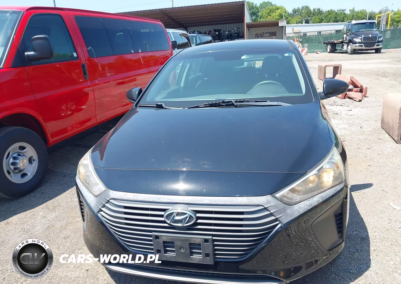 2018 Hyundai Ioniq Hybrid Blue VIN:KMHC65LC4JU075434 - 6