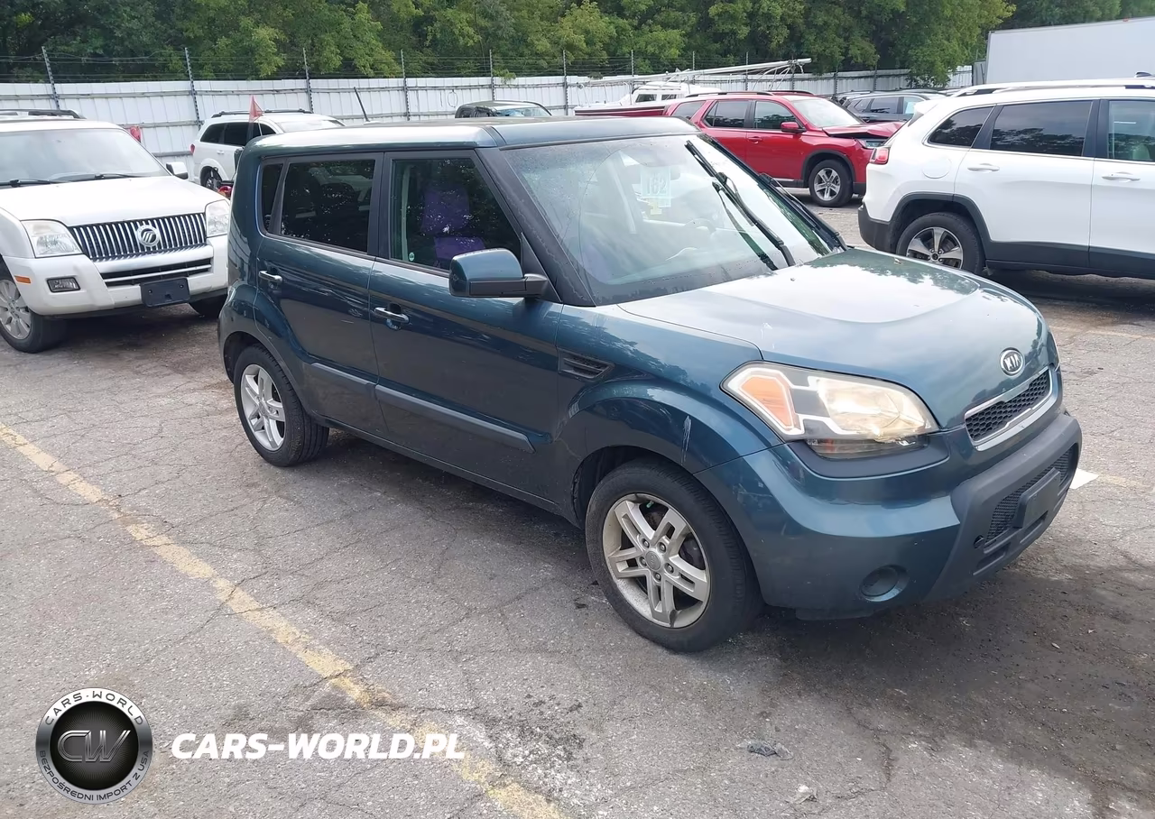 2011 Kia Soul +