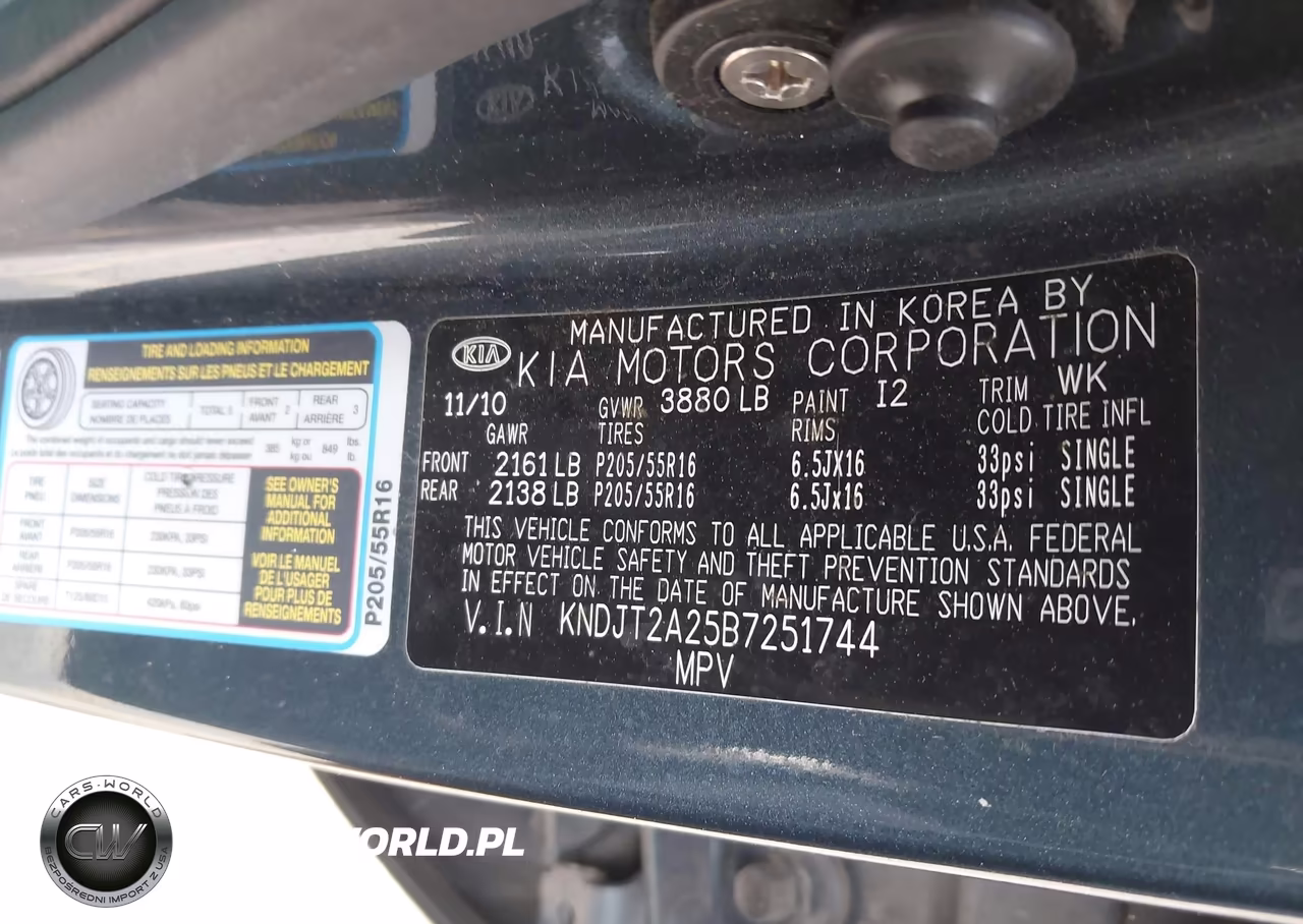 2011 Kia Soul + VIN:KNDJT2A25B7251744 - 9