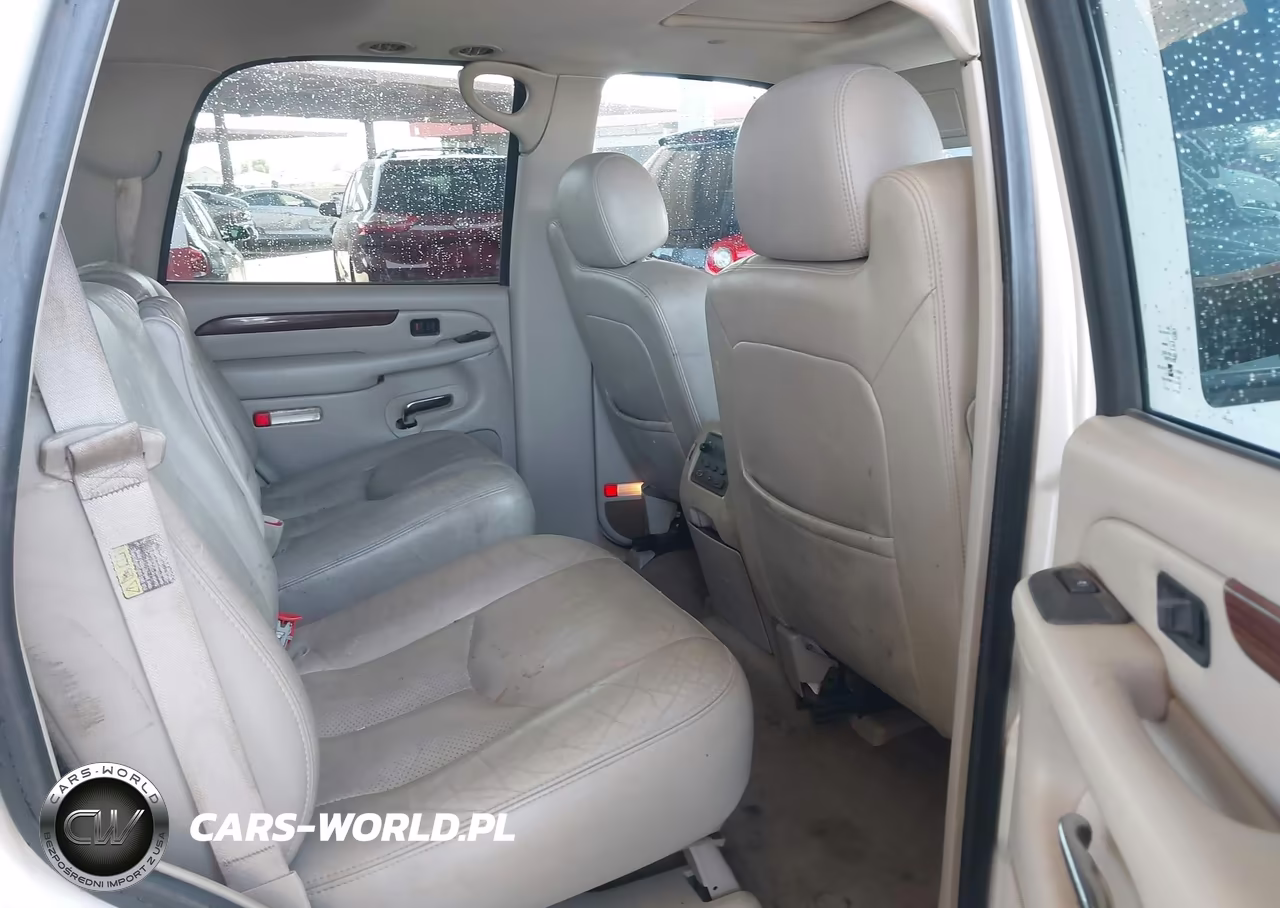 2004 Cadillac Escalade Standard VIN:1GYEC63T34R209332 - 8