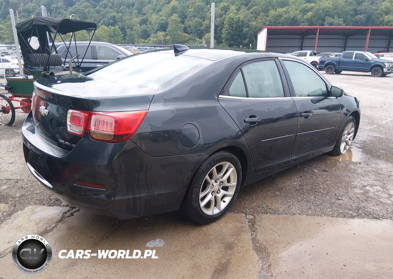 2015 Chevrolet Malibu 1Lt VIN:1G11C5SL5FF105826 - 4