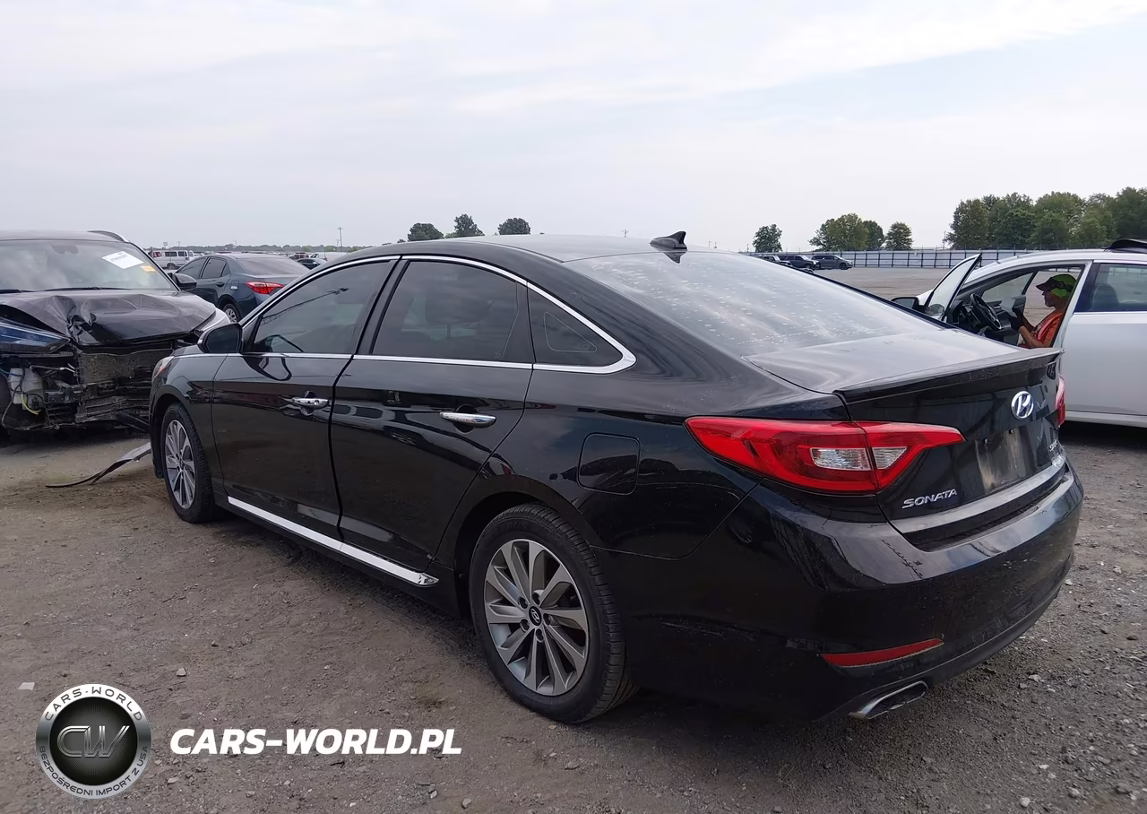 2015 Hyundai Sonata Sport VIN:5NPE34AFXFH051296 - 3