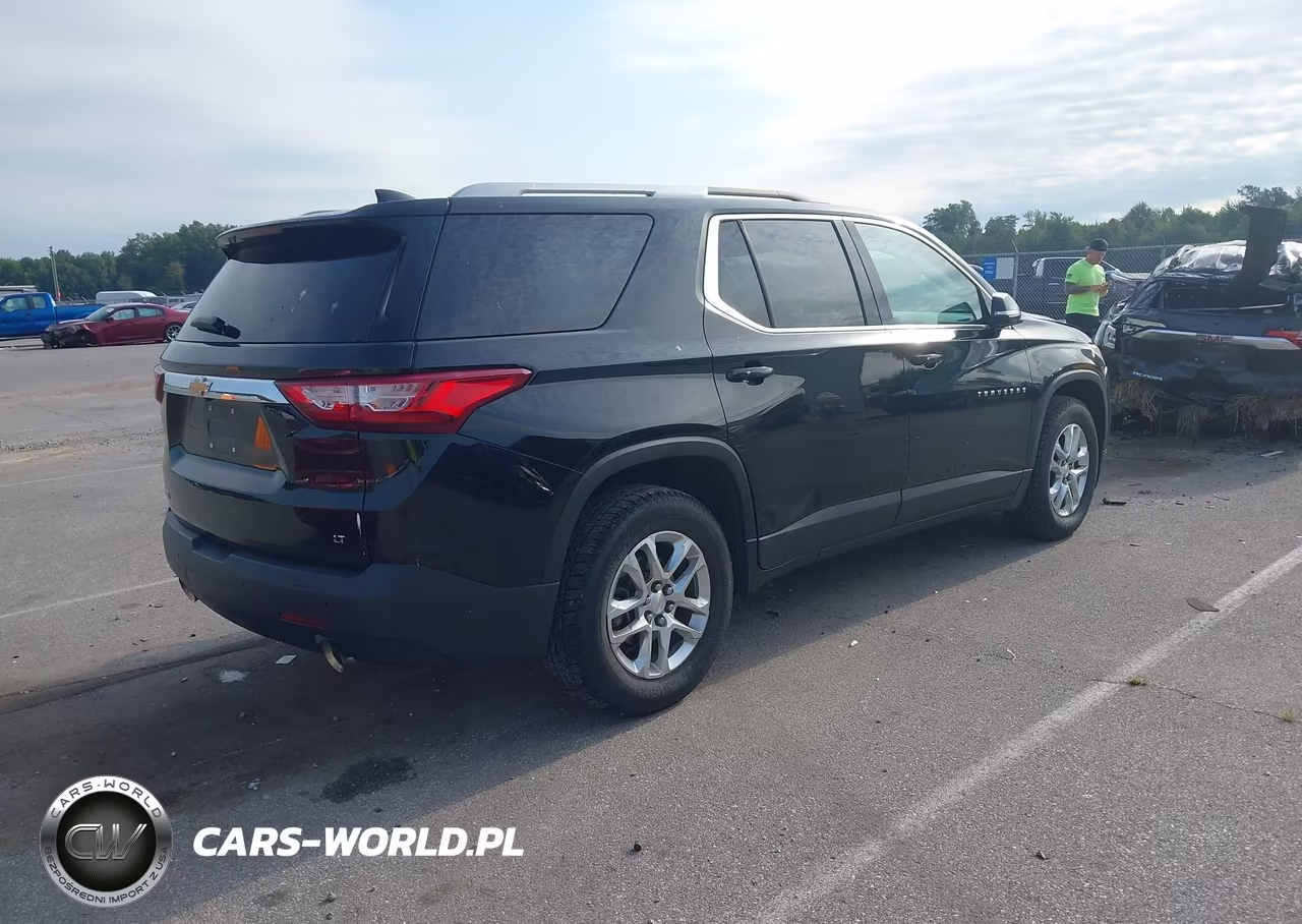 2018 Chevrolet Traverse Lt Cloth VIN:1GNERGKW0JJ121068 - 4