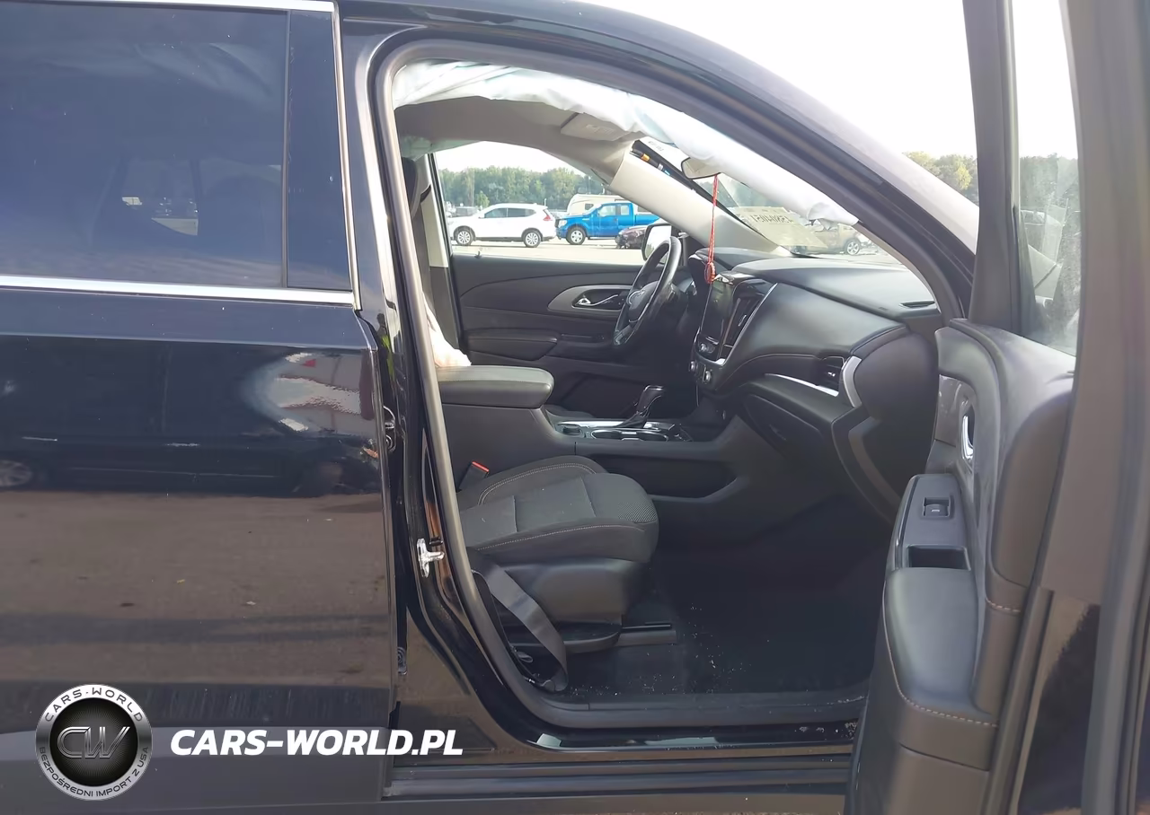 2018 Chevrolet Traverse Lt Cloth VIN:1GNERGKW0JJ121068 - 5