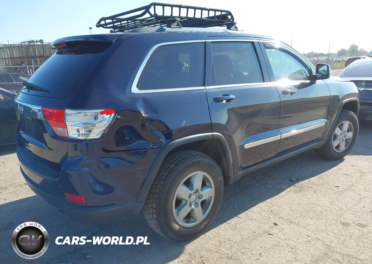 2013 Jeep Grand Cherokee Laredo VIN:1C4RJFAG8DC630453 - 4