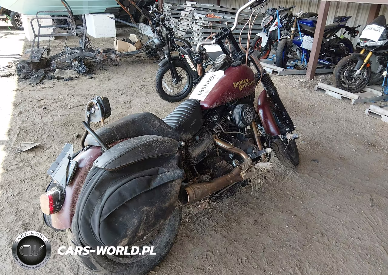 2008 Harley-Davidson Fxdbi VIN:1HD1GX4198K305748 - 4