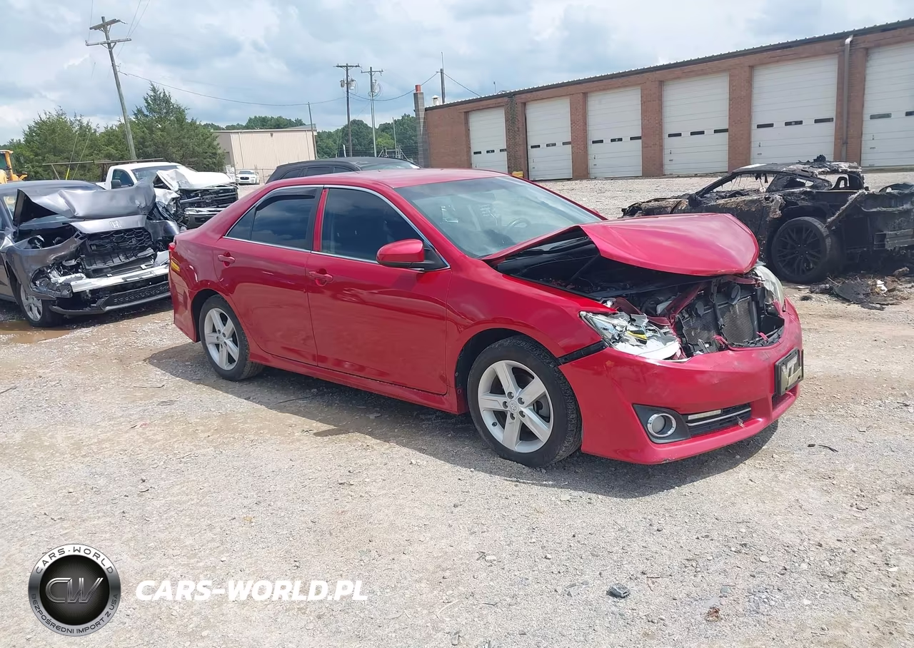2014 Toyota Camry Se – zdjęcie 1 z 16