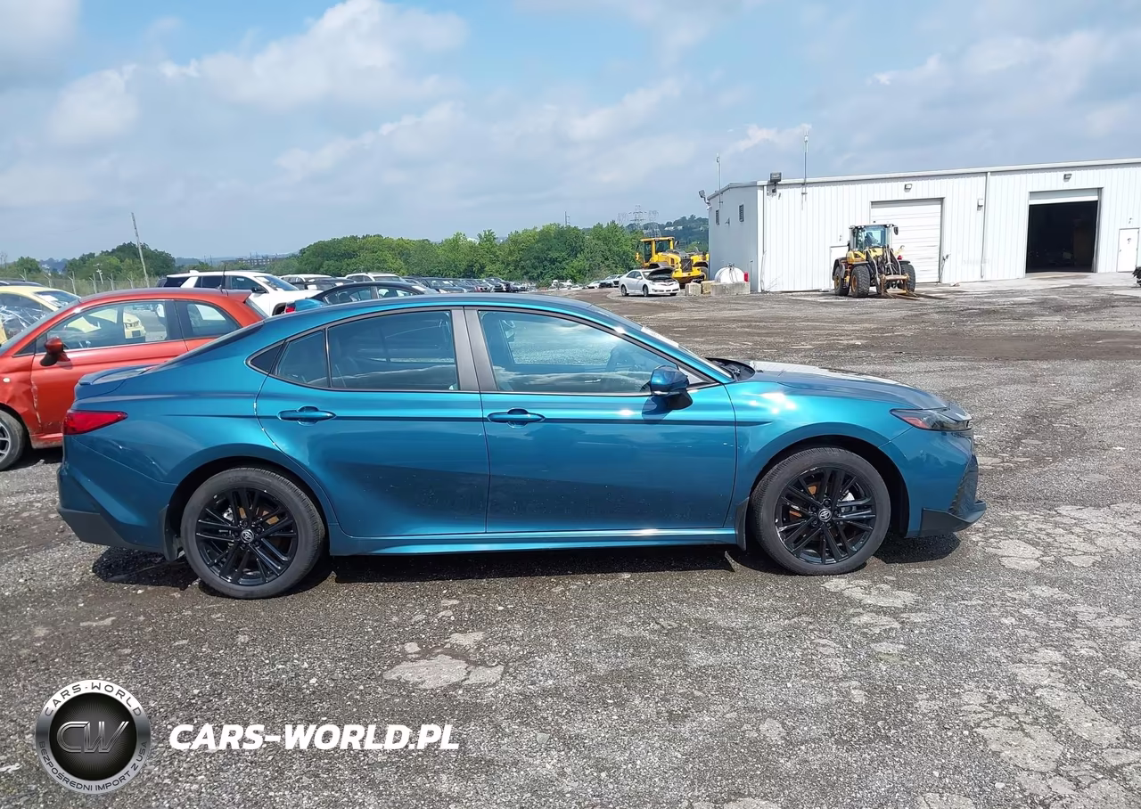 2025 Toyota Camry Se VIN:4T1DBADK8SU025295 - 13