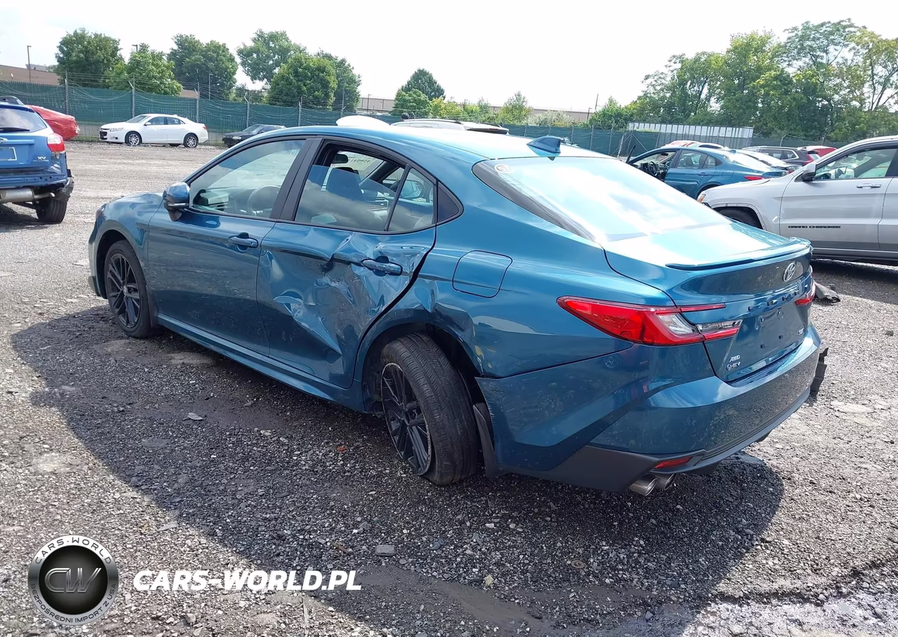 2025 Toyota Camry Se VIN:4T1DBADK8SU025295 - 3