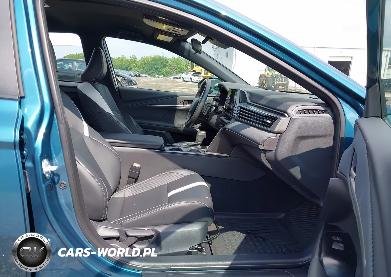 2025 Toyota Camry Se VIN:4T1DBADK8SU025295 - 5