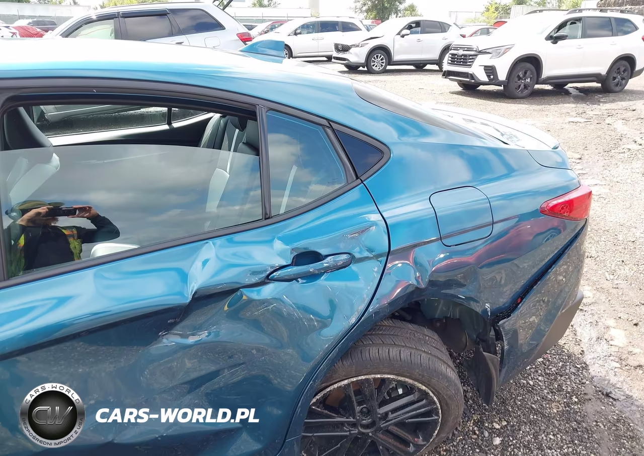 2025 Toyota Camry Se VIN:4T1DBADK8SU025295 - 6