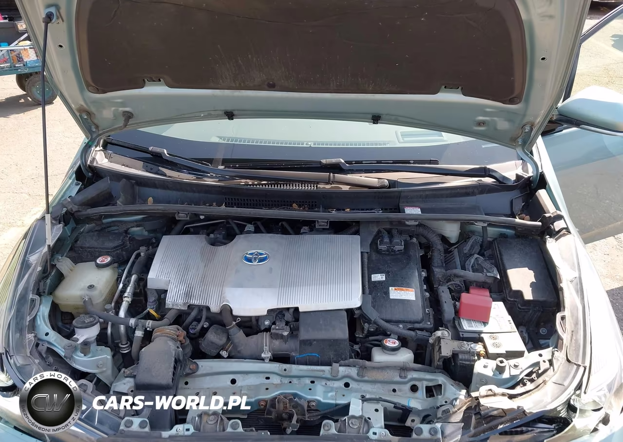2020 Toyota Prius Xle Awd-E VIN:JTDL9RFU2L3013577 - 10