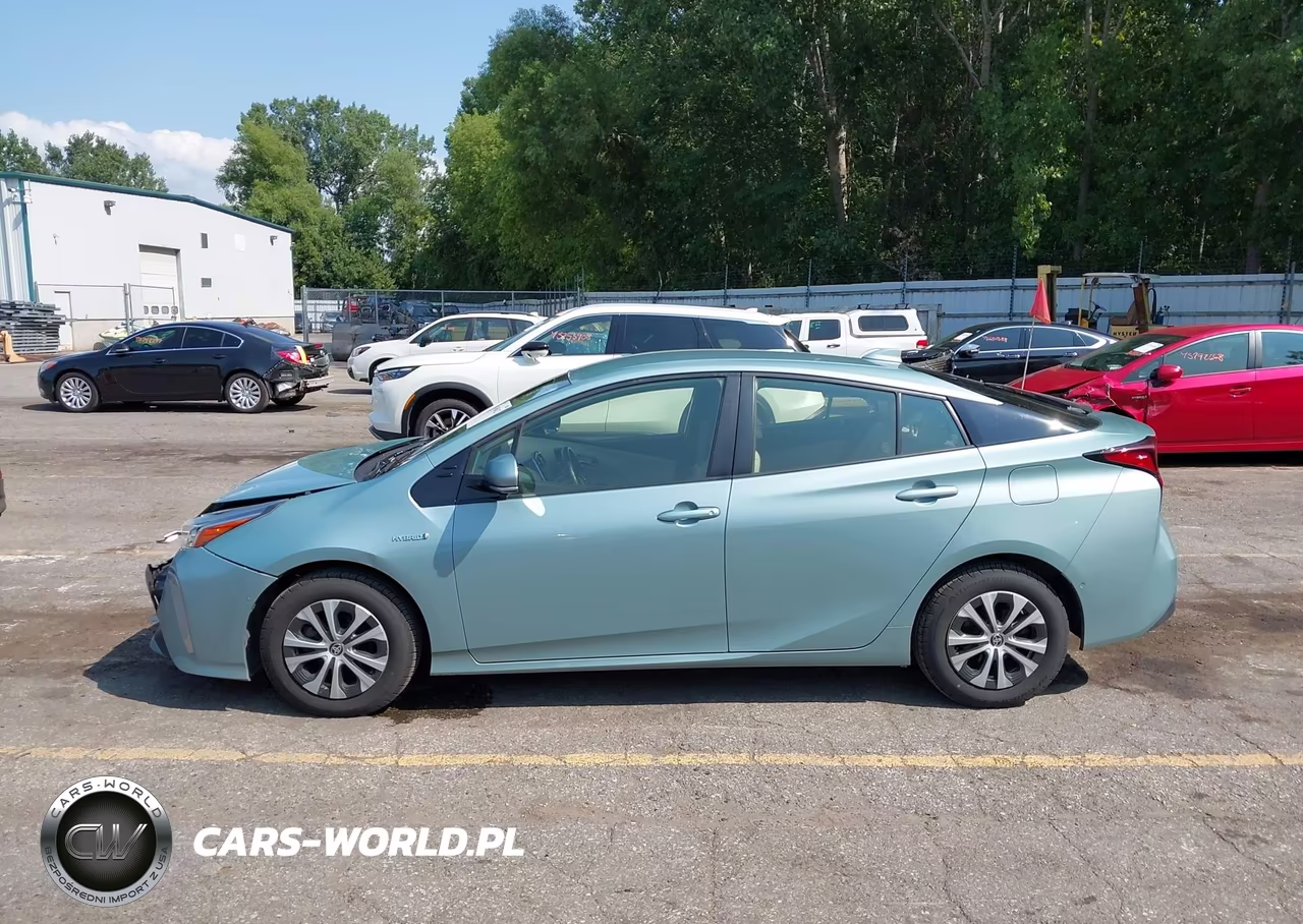 2020 Toyota Prius Xle Awd-E VIN:JTDL9RFU2L3013577 - 14