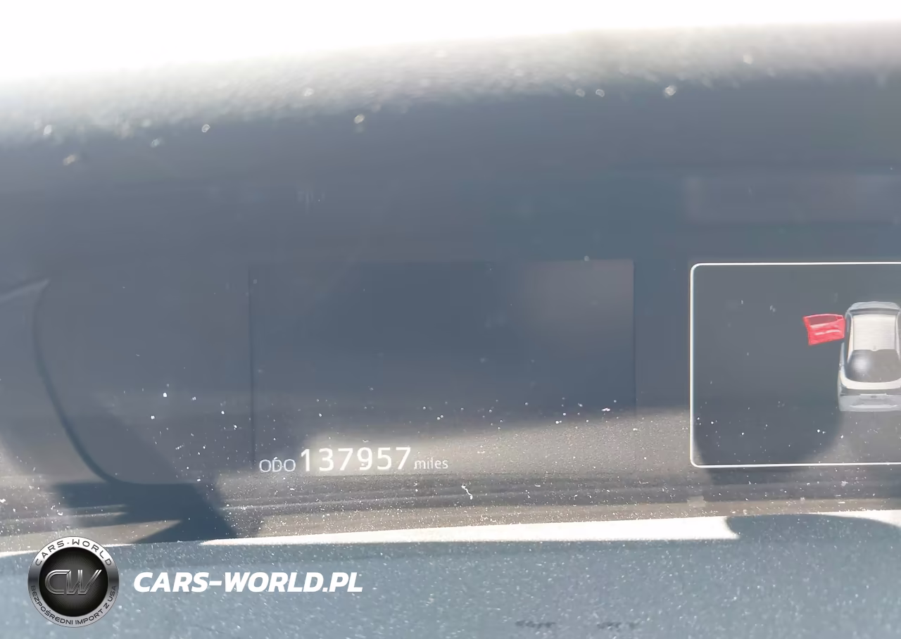 2020 Toyota Prius Xle Awd-E VIN:JTDL9RFU2L3013577 - 7