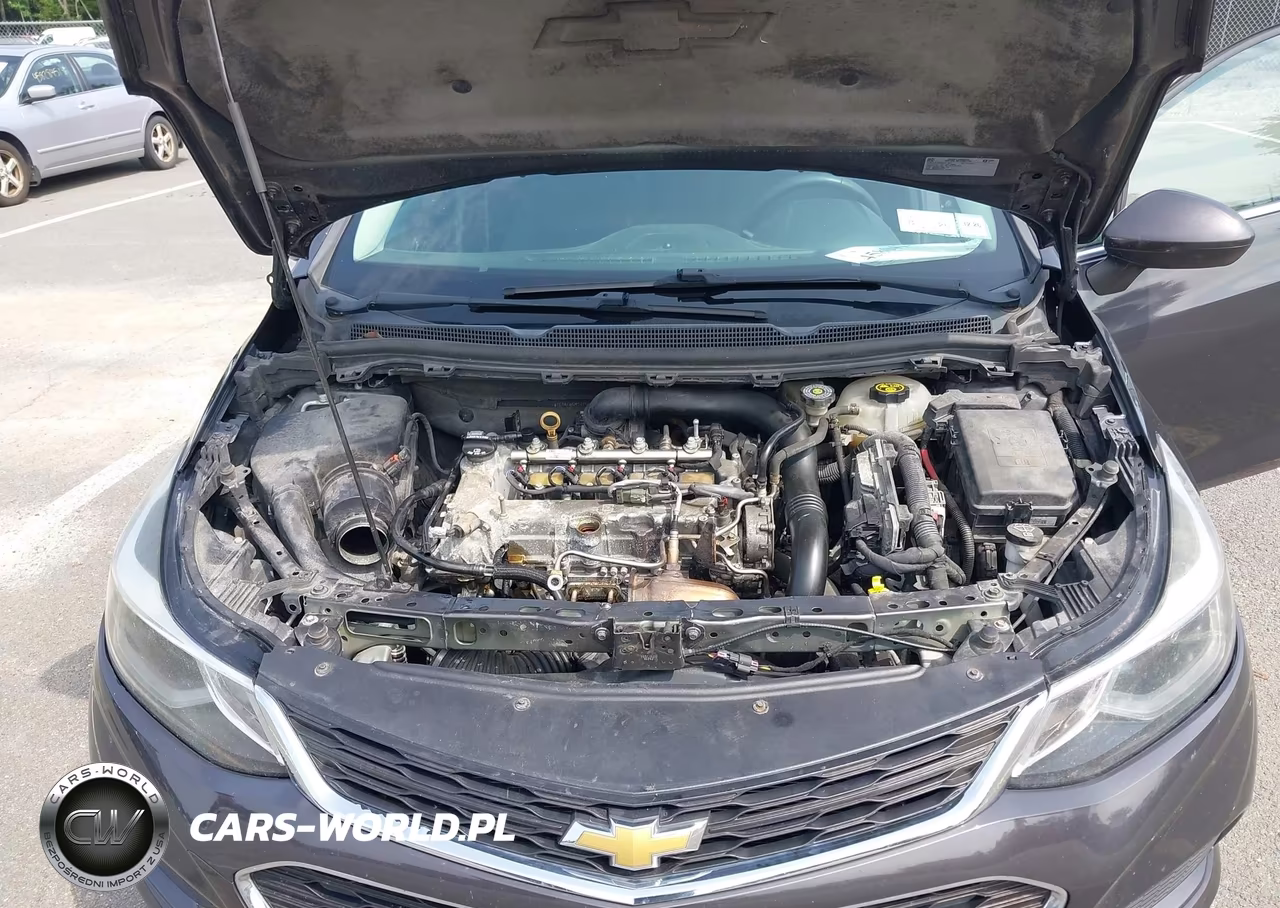 2017 Chevrolet Cruze Lt Auto VIN:1G1BE5SM1H7157135 - 10