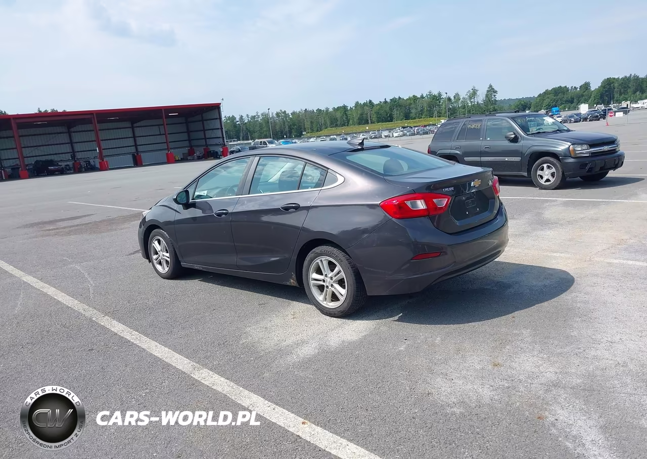 2017 Chevrolet Cruze Lt Auto VIN:1G1BE5SM1H7157135 - 3