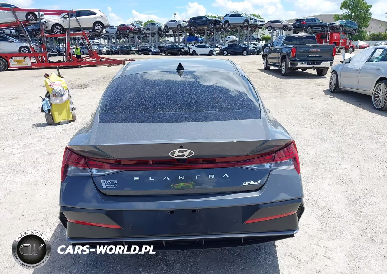 2024 Hyundai Elantra Limited VIN:KMHLP4DG7RU683890 - 17