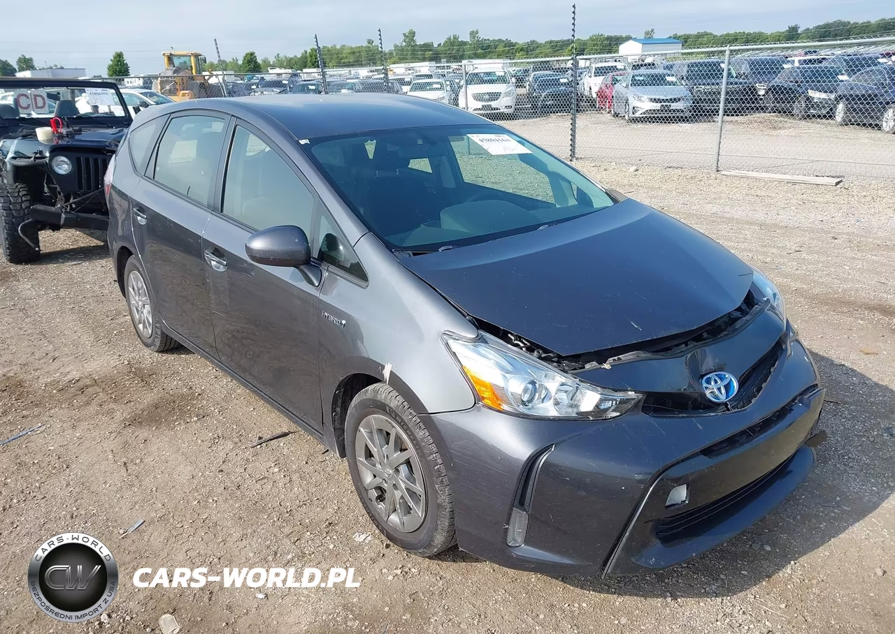 2015 Toyota Prius V Three – zdjęcie 1 z 16
