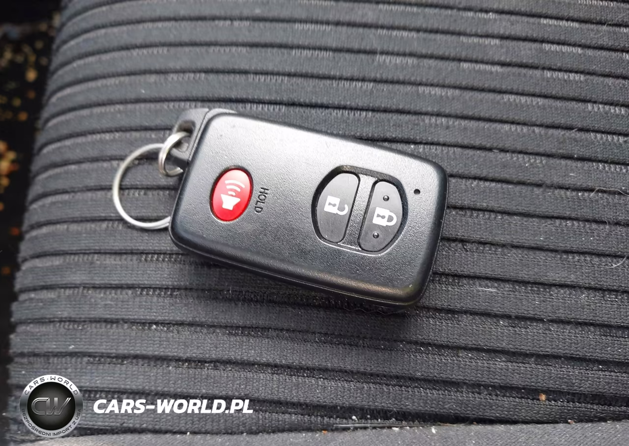 2015 Toyota Prius V Three VIN:JTDZN3EU7FJ018908 - 11