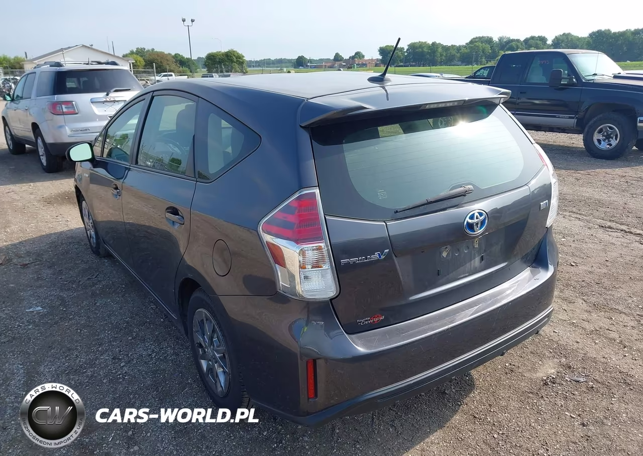 2015 Toyota Prius V Three VIN:JTDZN3EU7FJ018908 - 3