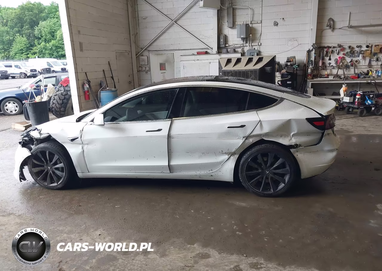 2018 Tesla Model 3 Long Range-Mid Range VIN:5YJ3E1EA4JF169463 - 13