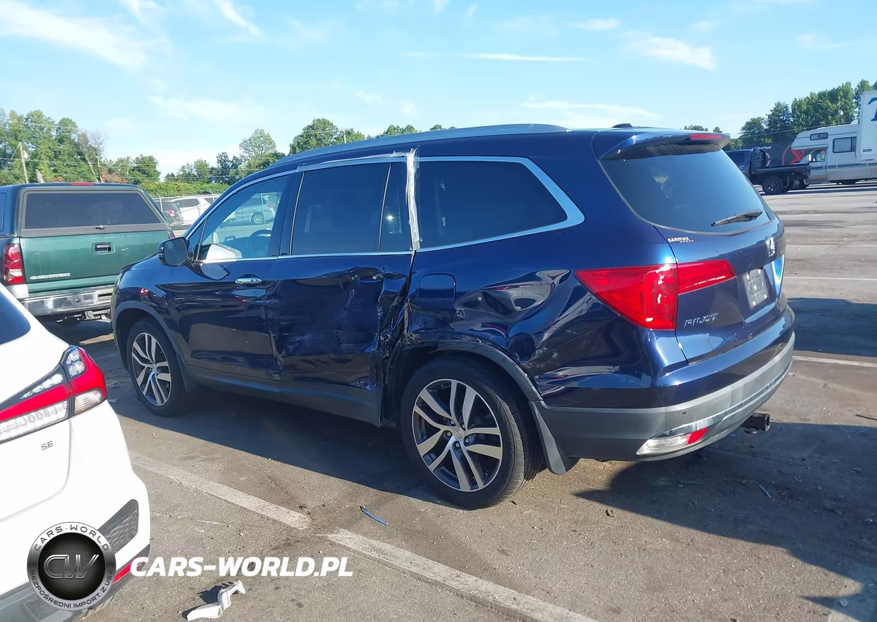 2018 Honda Pilot Touring VIN:5FNYF6H9XJB013882 - 14