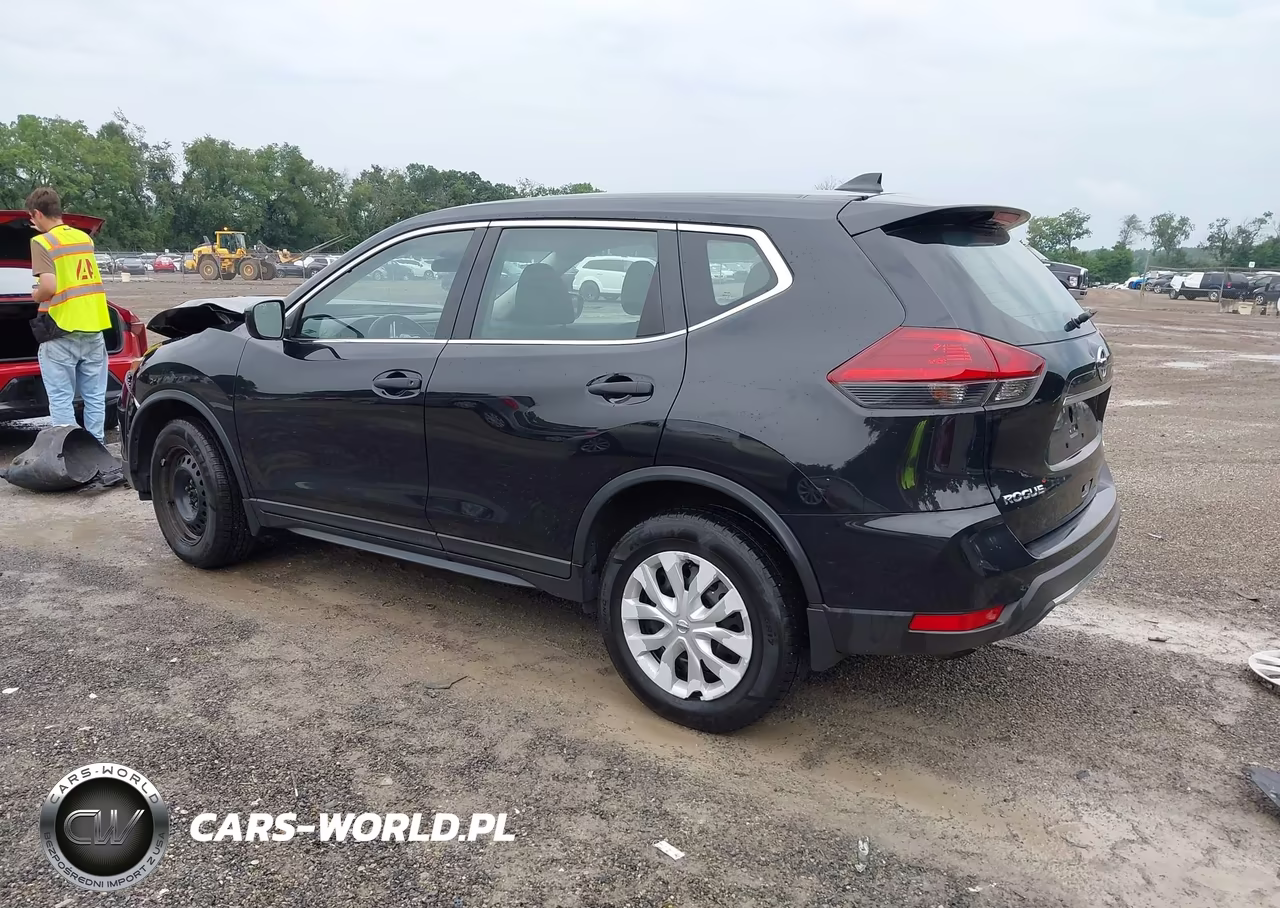 2019 Nissan Rogue S VIN:5N1AT2MV0KC798199 - 3